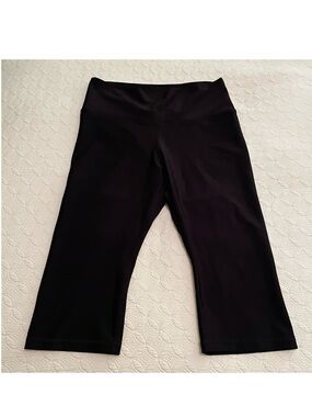 Old Navy Black PowerSoft Crop 15” Inseam Leggings Workout Pants (size Large)